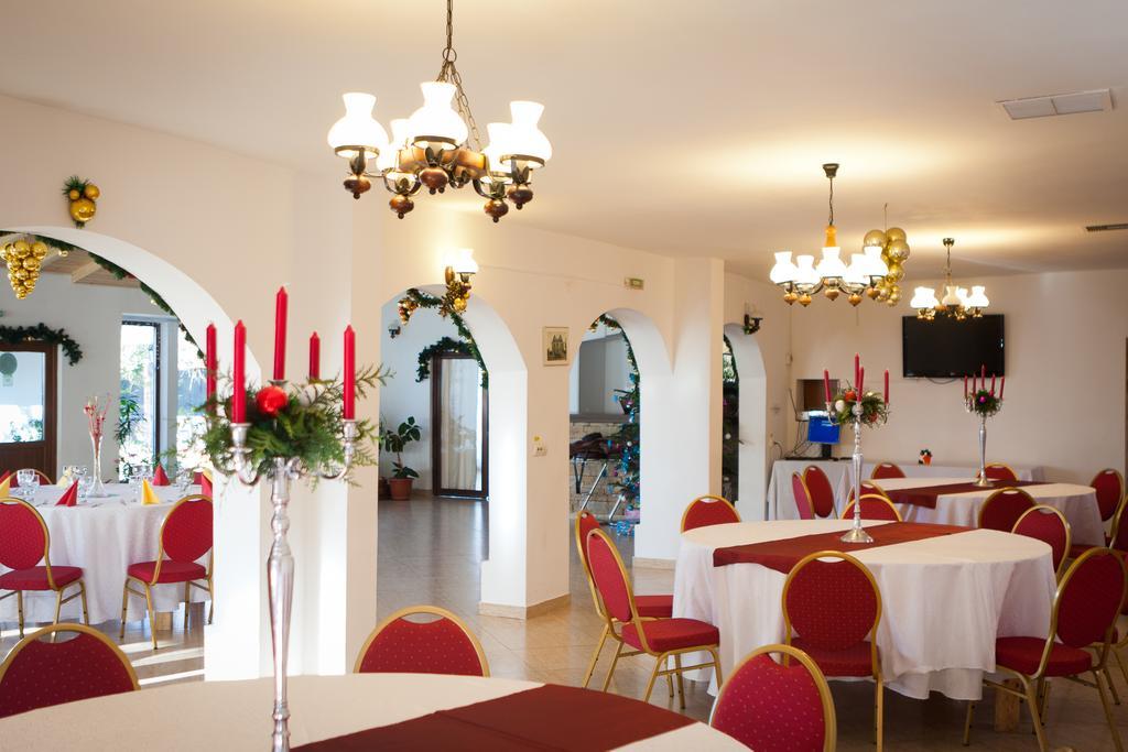 Pension Club Montana Campina Esterno foto
