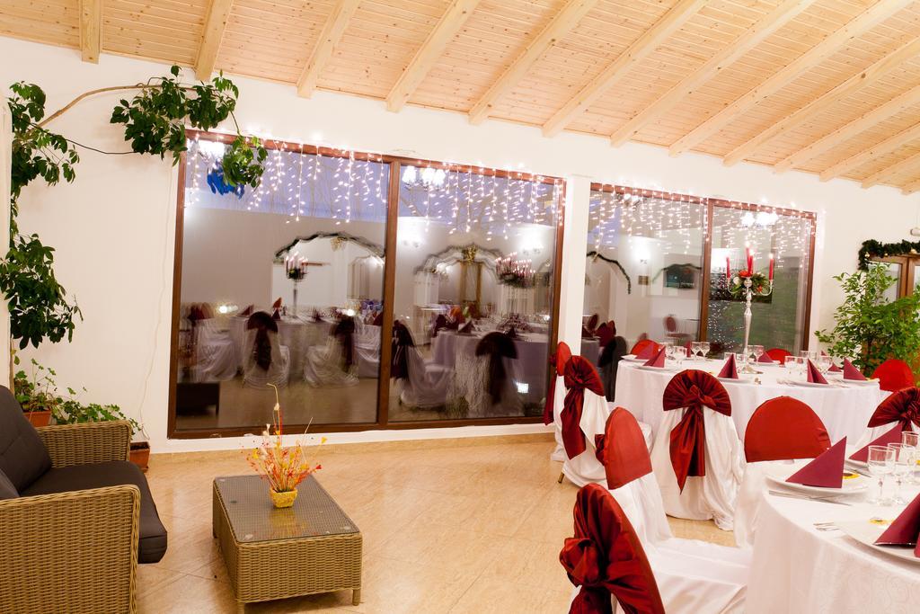 Pension Club Montana Campina Esterno foto