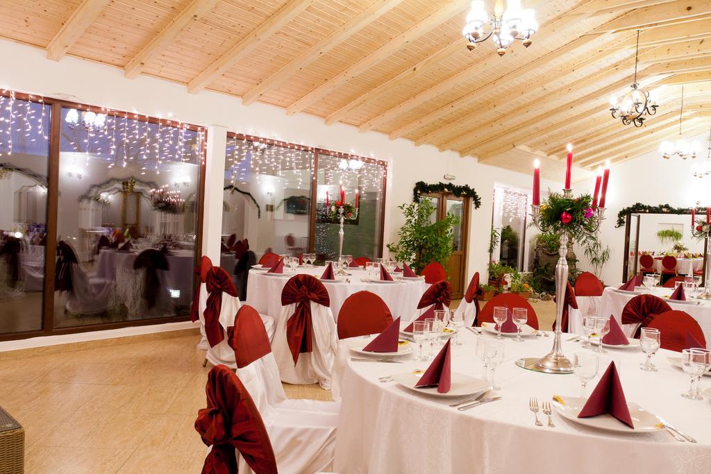 Pension Club Montana Campina Esterno foto