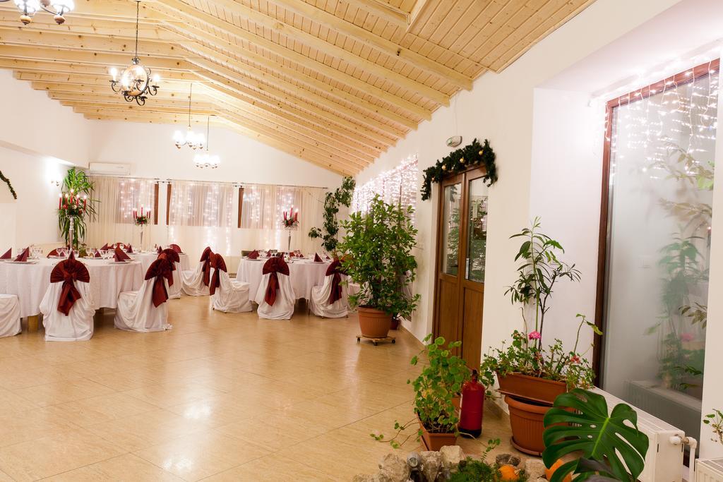 Pension Club Montana Campina Esterno foto