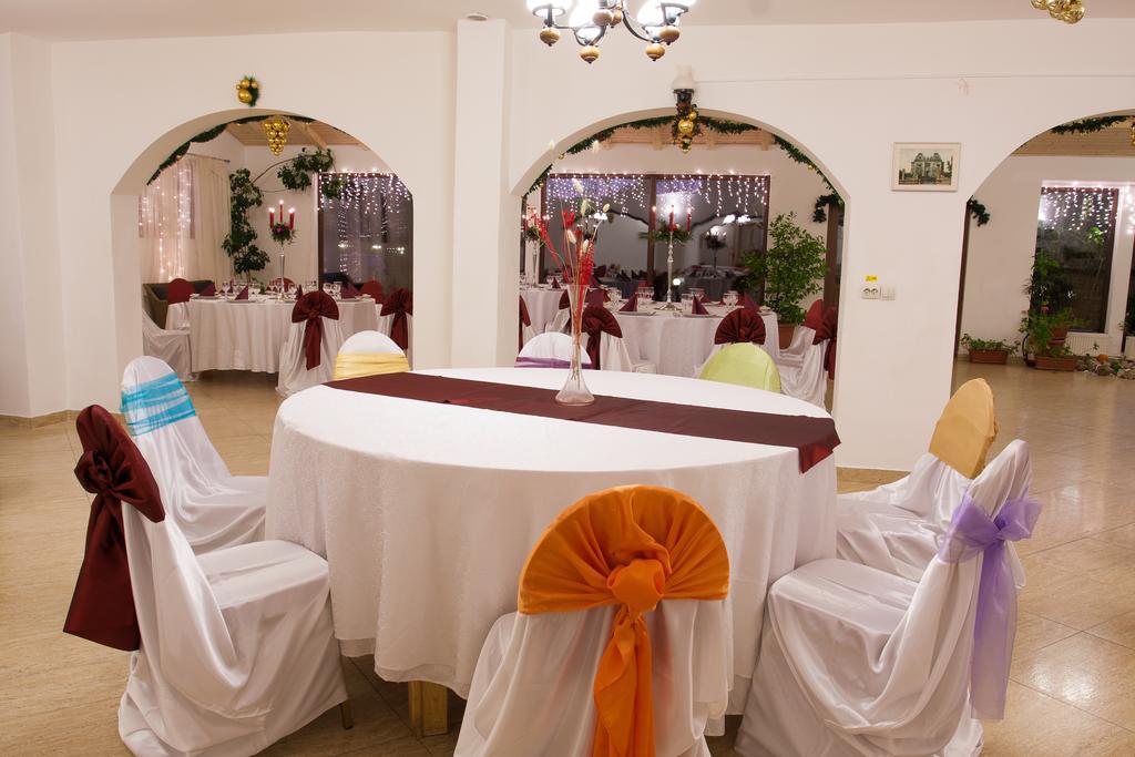 Pension Club Montana Campina Esterno foto