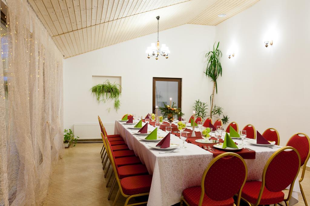 Pension Club Montana Campina Esterno foto