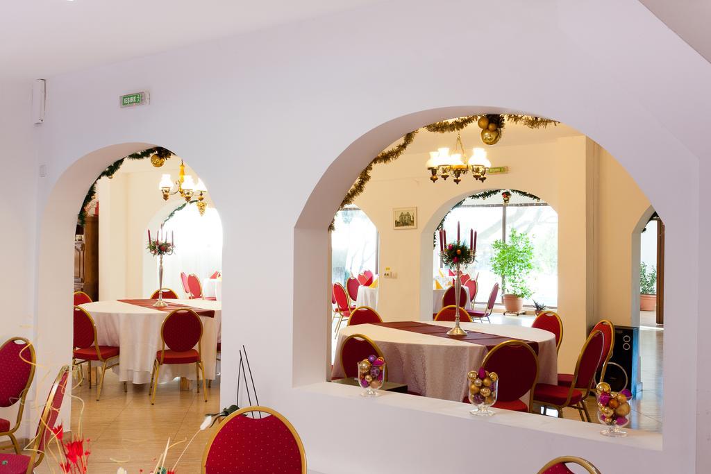 Pension Club Montana Campina Esterno foto
