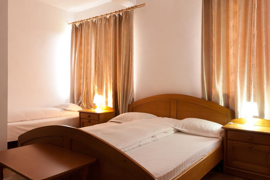 Pension Club Montana Campina Esterno foto