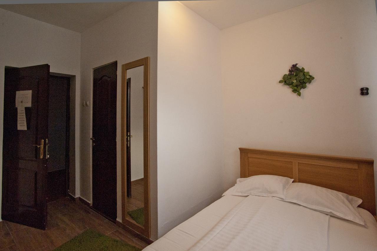 Pension Club Montana Campina Esterno foto